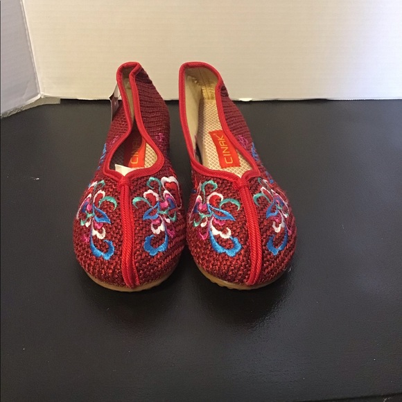 Cinak Floral Embroidered Women’s Flats (NW… - Picture 3 of 6